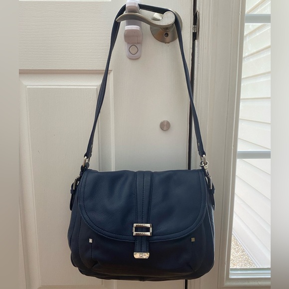 Liz Claiborne Handbags - Liz Claiborne Shoulder Bag Pebbled Leather Blue